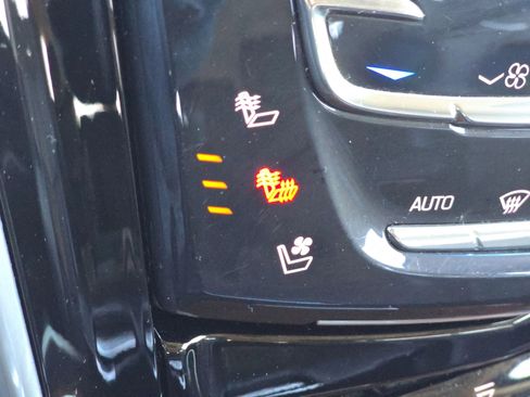 Used 2020 Cadillac Escalade ESV Premium Luxury w/ Escalade Sport Edition image 30