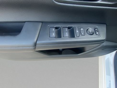 Used 2023 Honda CR-V EX image 11