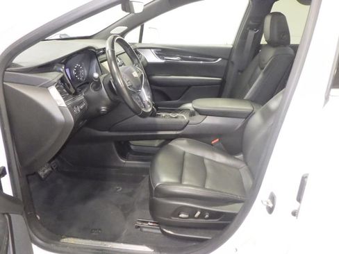Used 2020 Cadillac XT5 Premium Luxury AWD/4WD image 8