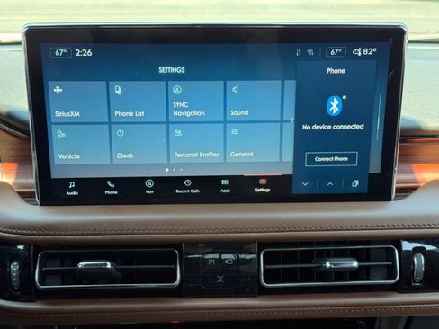 Used 2023 Lincoln Nautilus Reserve AWD/4WD image 16