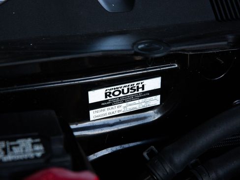 Used 2010 Ford Mustang GT RWD image 49