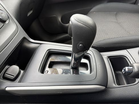 Used 2019 Nissan Sentra S image 21