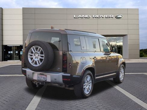 Used 2020 Land Rover Defender 110 S image 5