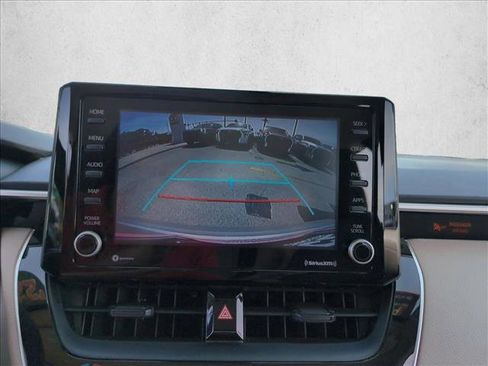 Used 2022 Toyota Corolla LE FWD image 13