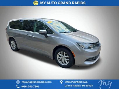 Used 2017 Chrysler Pacifica Touring