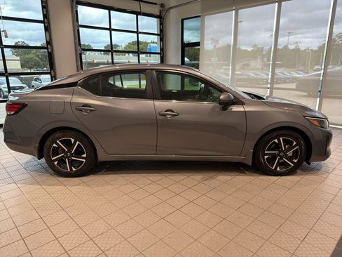 Used 2024 Nissan Sentra SV w/ All-Weather Package FWD image 6