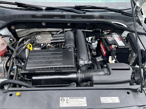 Used 2017 Volkswagen Jetta SE FWD image 30