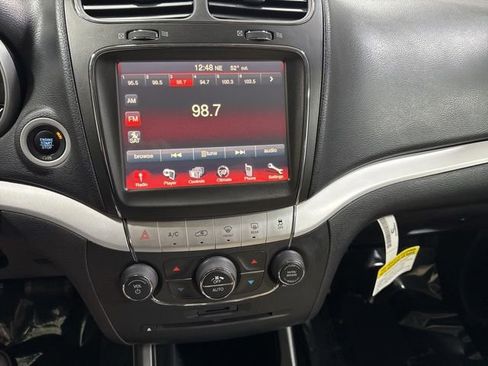 Used 2018 Dodge Journey SXT w/ Safe & Sound Group FWD image 16
