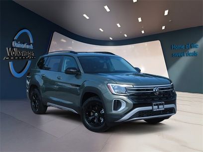 New 2025 Volkswagen Atlas Peak Edition SE