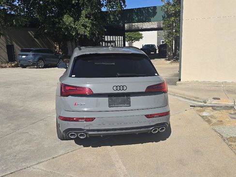 Used 2021 Audi SQ5 Premium Plus w/ Premium Plus Package AWD/4WD image 3