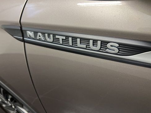 Used 2020 Lincoln Nautilus Reserve w/ Equipment Group 201A AWD/4WD image 34