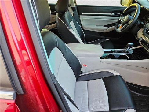 Used 2021 Nissan Altima 2.5 SV image 23