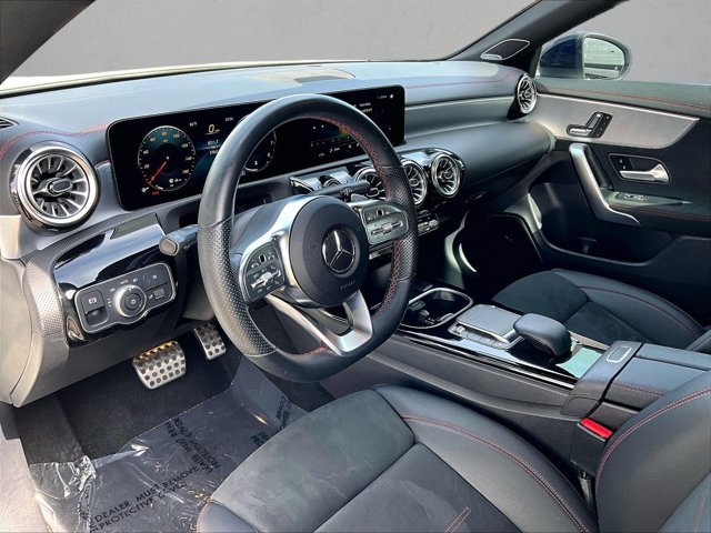 Used 2023 Mercedes-Benz CLA 250 image 14