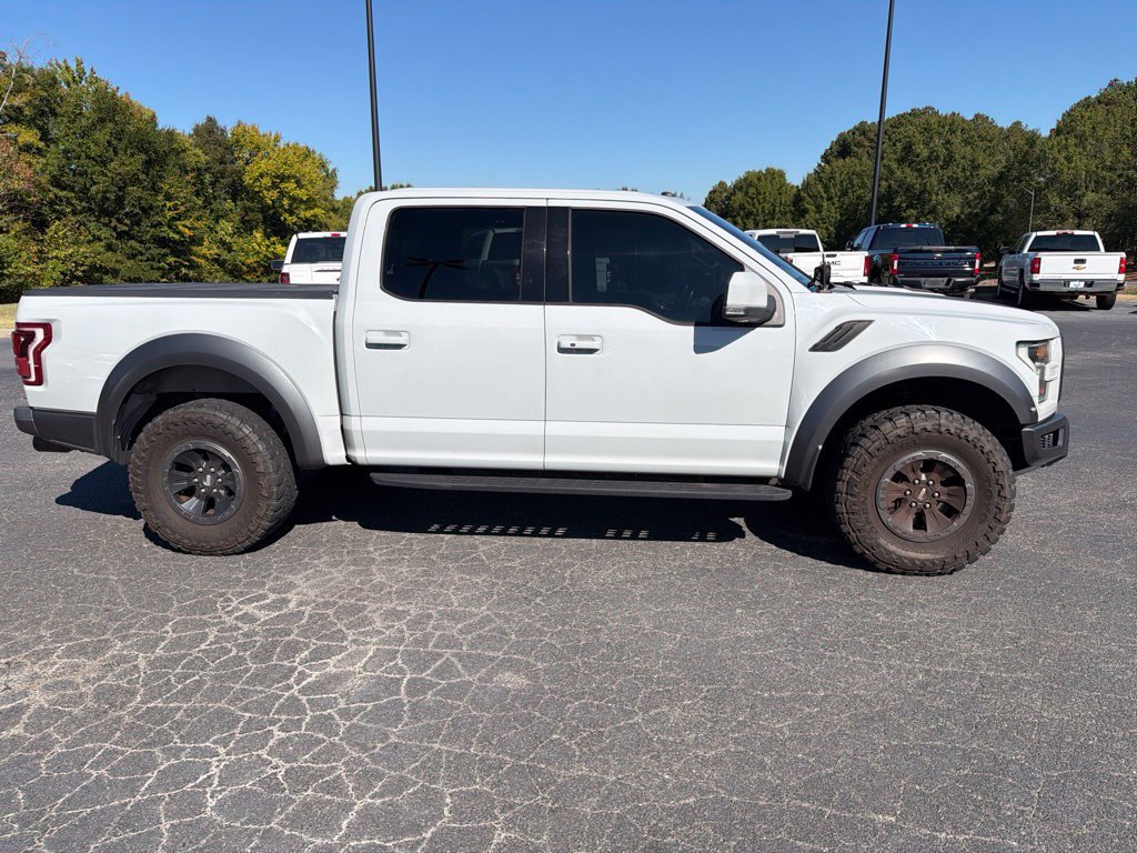 Used 2017 Ford F150 Raptor w/ Equipment Group 802A Luxury AWD/4WD image 18