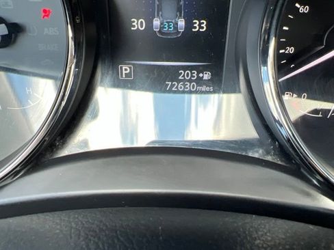 Used 2017 Nissan Rogue SV w/ SV Premium Package FWD image 31