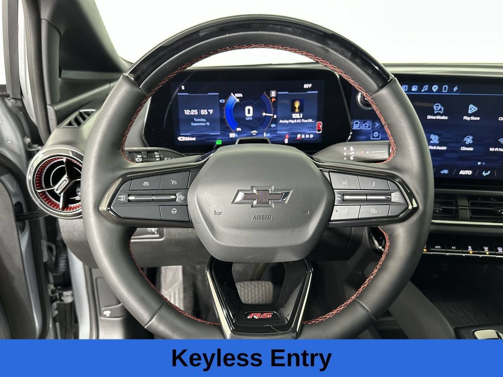 Used 2024 Chevrolet Equinox EV RS FWD image 13