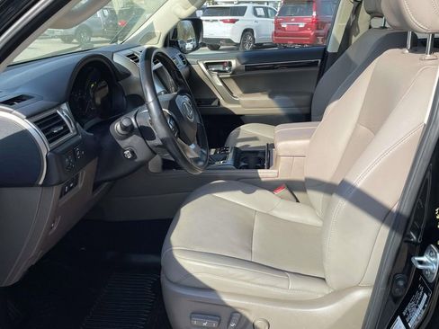 Used 2021 Lexus GX 460 w/ Accessory Package AWD/4WD image 6