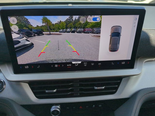 New 2026 Ford Explorer Active RWD image 22