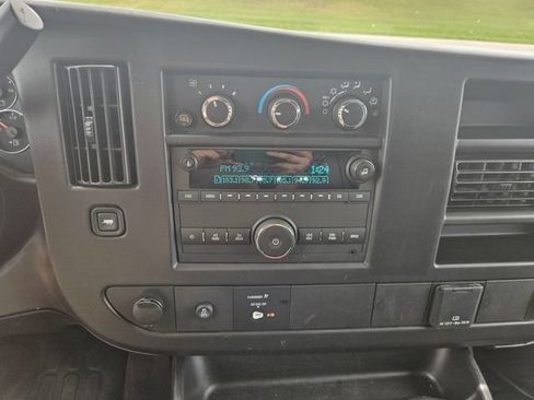 Used 2025 Chevrolet Express 2500 w/ Driver Convenience Package RWD image 18