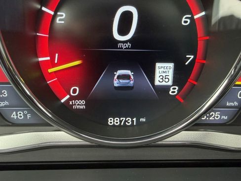 Used 2016 Volvo V60 T5 Cross Country Platinum image 30