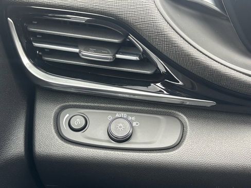 Certified 2024 Buick Envista Sport Touring w/ Convenience I Package image 23