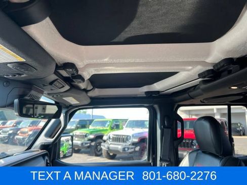 Used 2020 Jeep Gladiator Rubicon AWD/4WD image 22