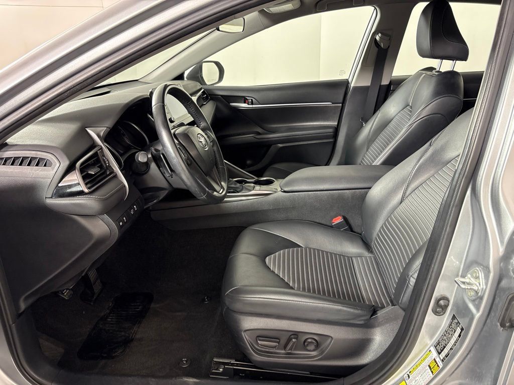 Used 2024 Toyota Camry SE FWD image 23