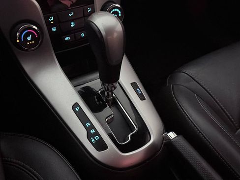 Used 2015 Chevrolet Cruze LT w/ RS Package FWD image 36