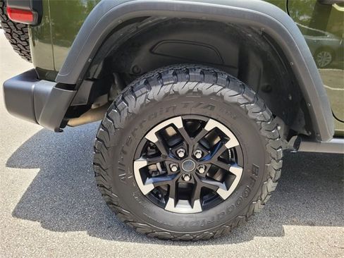 Used 2024 Jeep Wrangler Unlimited Rubicon 4xe image 20