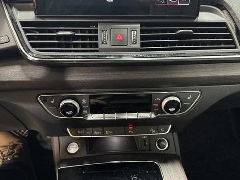 Used 2023 Audi Q5 2.0T Premium w/ Convenience Package AWD/4WD image 19