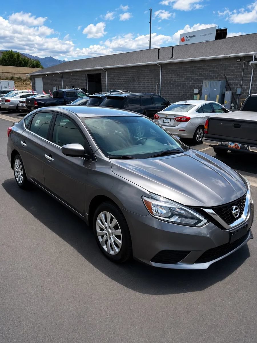 Used 2019 Nissan Sentra S FWD image 3