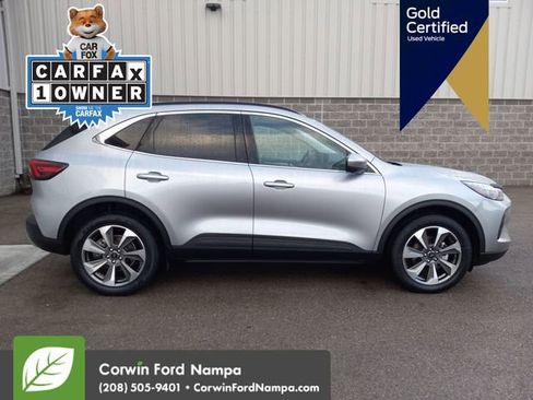 Used 2024 Ford Escape Platinum image 2