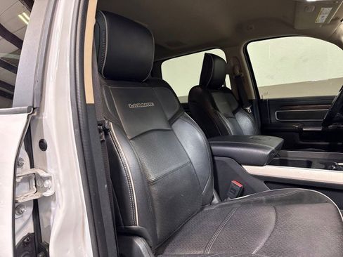 Used 2019 RAM 2500 Laramie image 50