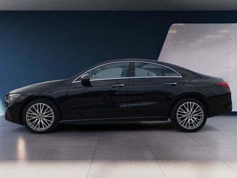 Used 2025 Mercedes-Benz CLA 250 image 2