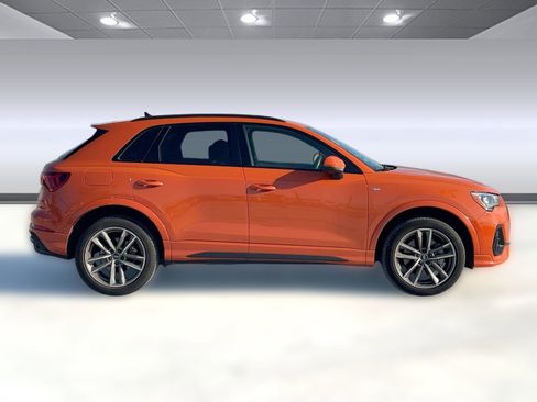 Certified 2022 Audi Q3 2.0T Premium w/ Black Optic Sport Package image 8