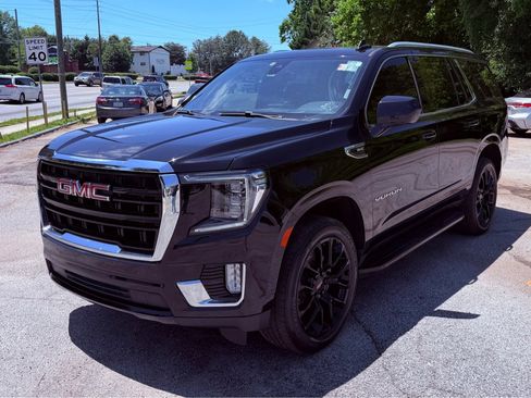 Used 2022 GMC Yukon SLE w/ Max Trailering Package RWD image 2