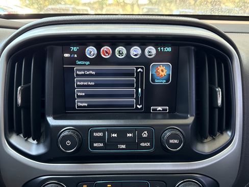 Used 2018 GMC Canyon SLT w/ Driver Alert Package image 19