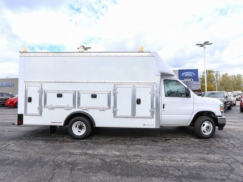 New 2026 Ford E-450 and Econoline 450 Super Duty w/ Power Equipment Group image 14