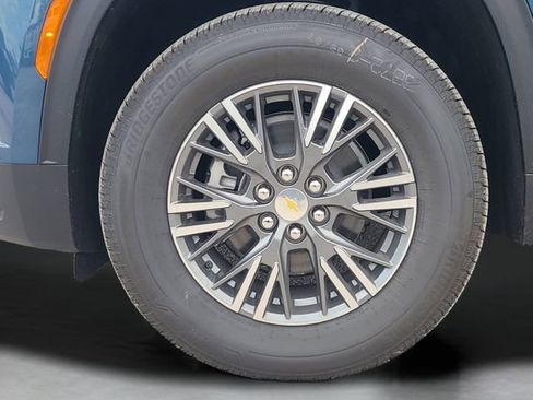 New 2026 Chevrolet Traverse LT image 8