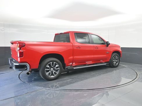 Used 2024 Chevrolet Silverado 1500 LT RWD image 15