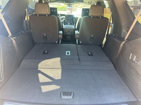 Used 2025 GMC Yukon Denali w/ Denali Reserve Package AWD/4WD image 53