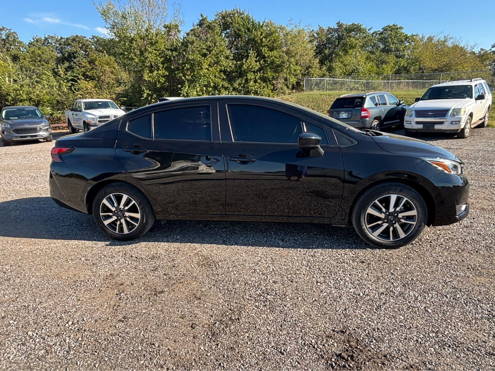 Used 2025 Nissan Versa SV FWD image 10