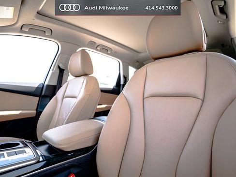 Used 2023 Audi Q7 3.0T Premium Plus w/ Premium Plus Package AWD/4WD image 5