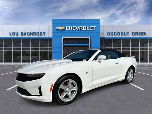 Used 2023 Chevrolet Camaro LT image 4