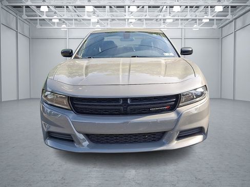 Used 2023 Dodge Charger SXT RWD image 2