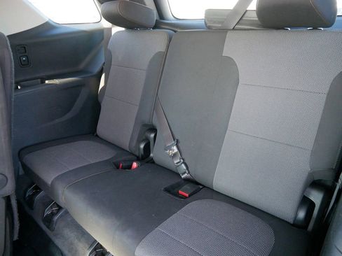 Used 2020 Chevrolet Traverse LT image 14