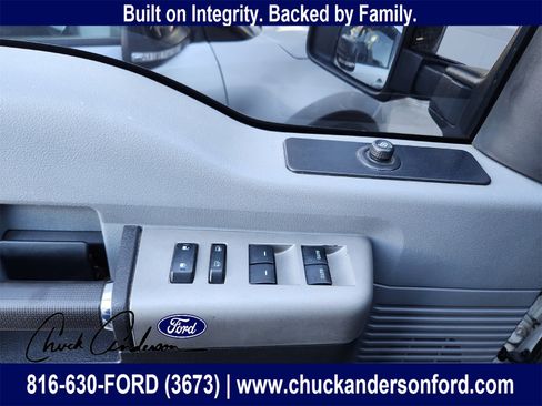 Used 2016 Ford F250 XLT w/ Camper Package image 16