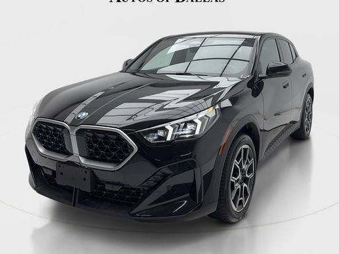 Used 2025 BMW X2 xDrive28i AWD/4WD image 4