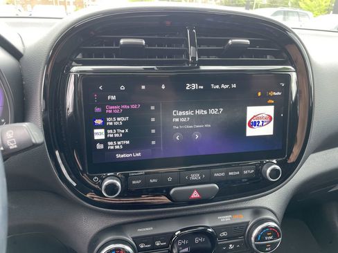 Certified 2023 Kia Soul EX FWD image 11