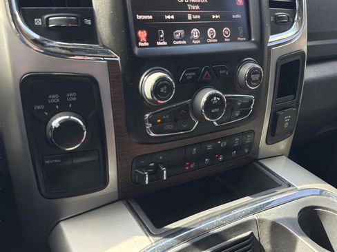 Used 2016 RAM 3500 Laramie image 21